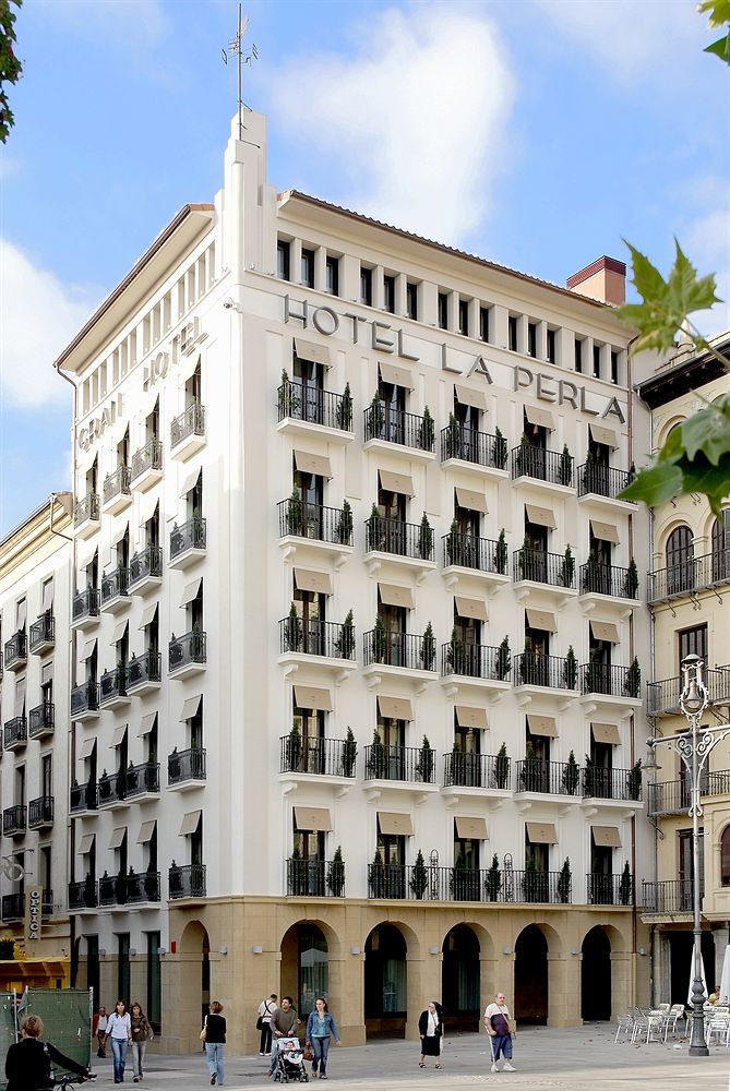 Gran Hotel La Perla image 1